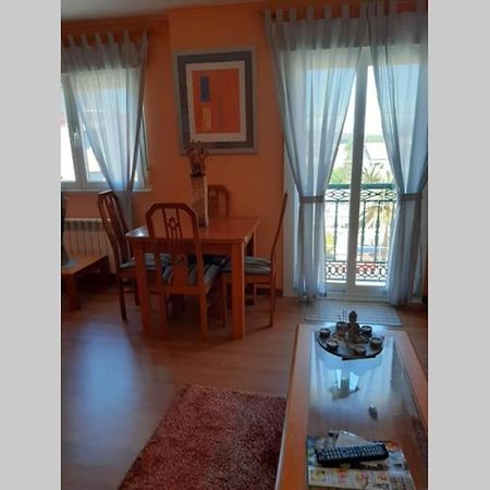 Apartamento En El Centro De Carballo Exterior foto